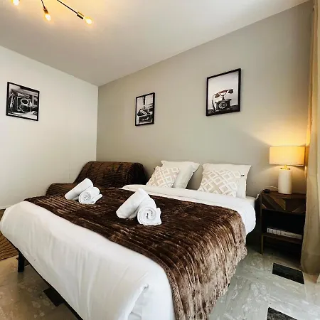 Esterel Large With Terrace 아파트 *